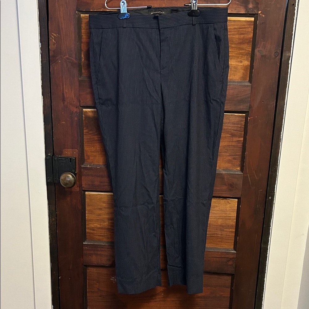 Navy&Black Pinstripe women’s Banana Republic with stretch for ultimate comfort
